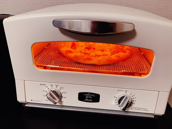 アラジントースター（AET-G13N）でピザを焼いた